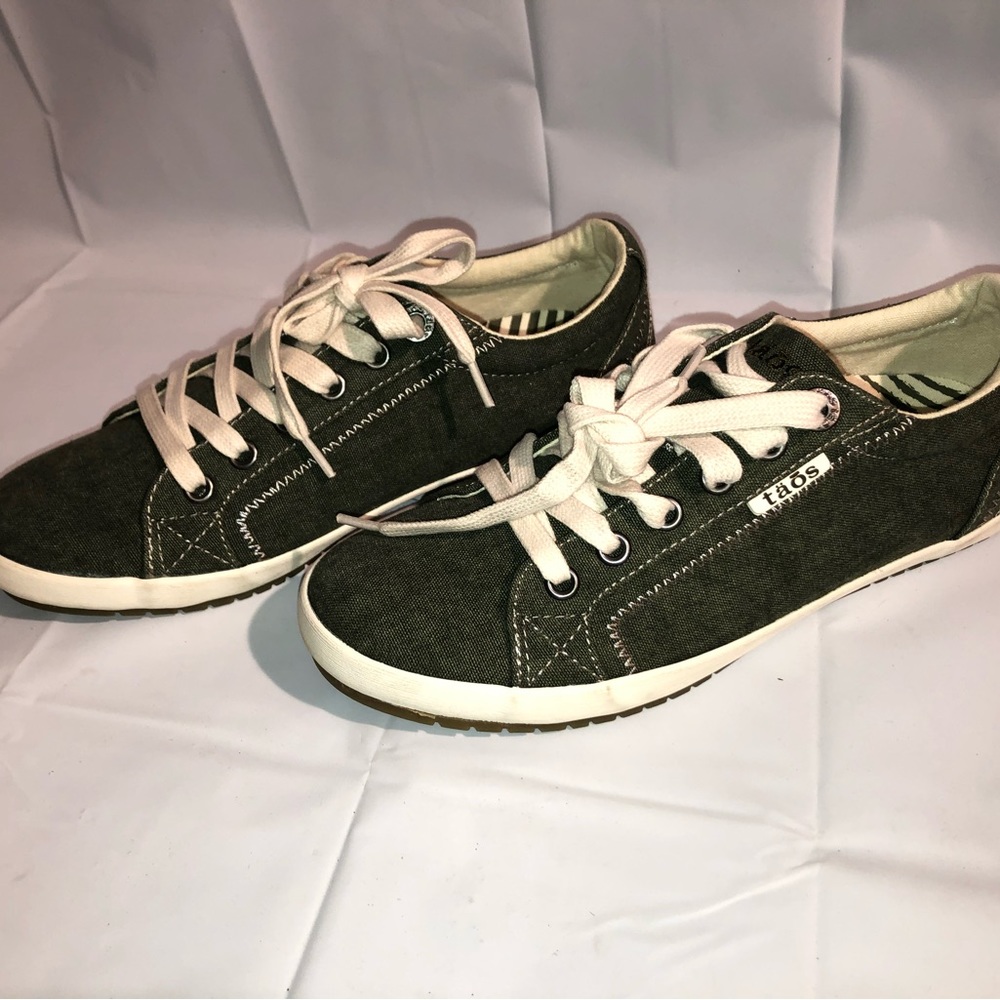 taos Star Olive Wash Canvas Women's Size 7